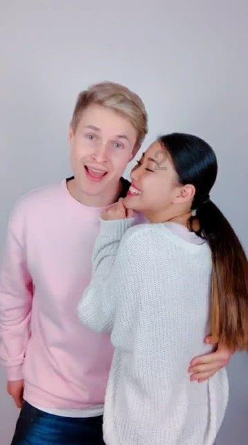 结婚登记须提供户口簿违背婚姻自由吗？不被父母认可，你还会结婚吗？游戏画面